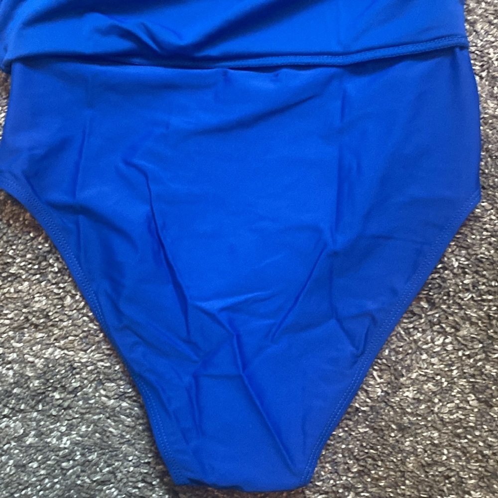 Pink Lily 2 Piece Swimsuit Sports Bra Type Top Bottoms Under Attached Skirt NWOT - Picture 8 of 10